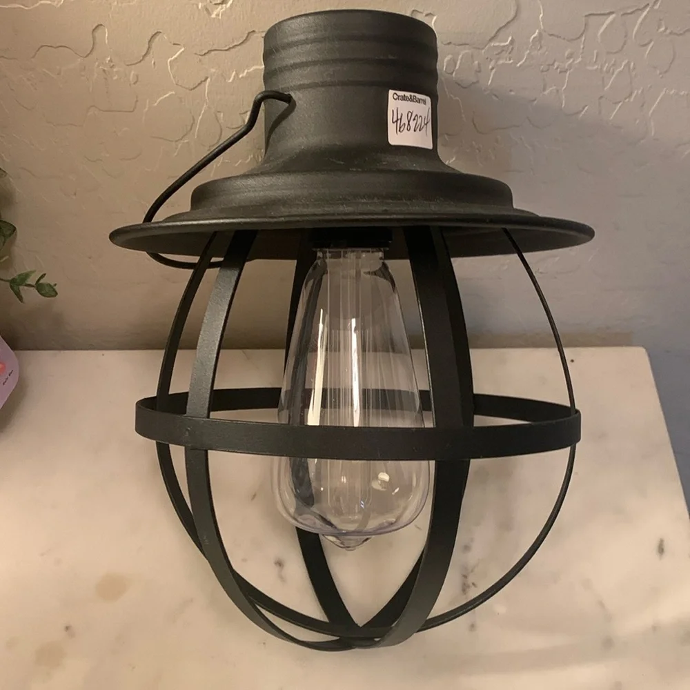 Crate&Barrel hanging lantern 🏮never used needs battery